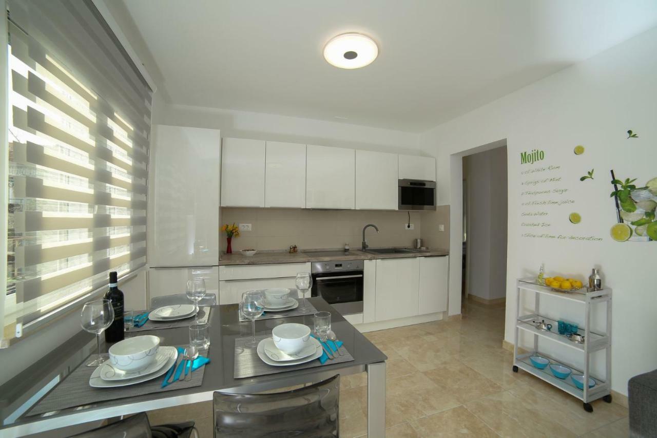 Amazing Luxury 4Star Apartment Laura San Pietro di Brazza Esterno foto